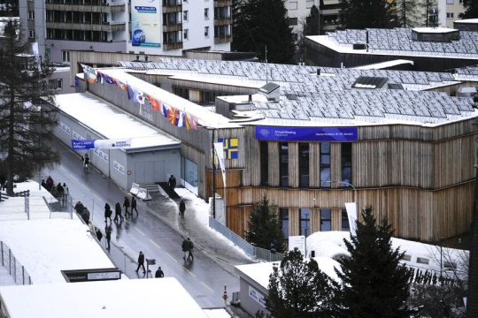 davos wef pagosmio oikonomiko forum